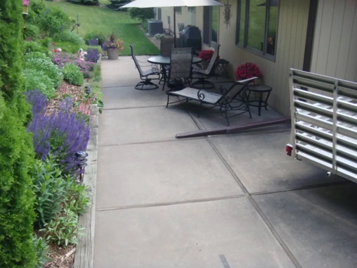 Before: Eden Prairie side yard before outdoor room construction